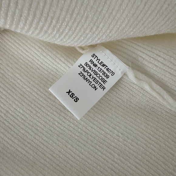 Altar’d State  White Sweater - Picture 5 of 5